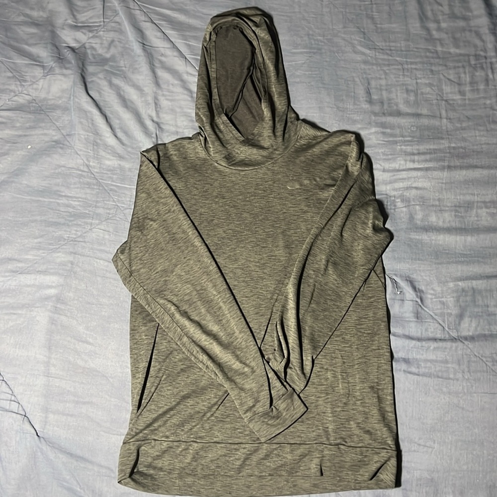 Nike Men’s Dry Long Sleeve Hood Tee